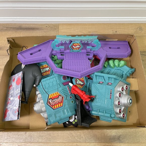 Spider-Man: Into the Spider-Verse Super Collider Playset - Picture 3 of 13